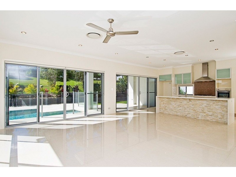 6006 The Boulevard, Royal Pines, Benowa QLD 4217