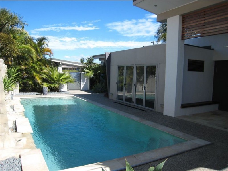 31 Furlong Street, Broadbeach Waters QLD 4218