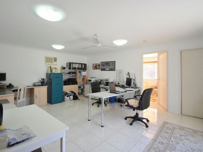 23 Long Island Court, Mermaid Waters QLD 4218