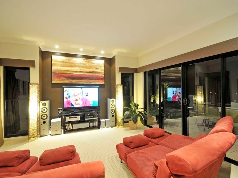 3 Leopard Tree Place, Molendinar QLD 4214