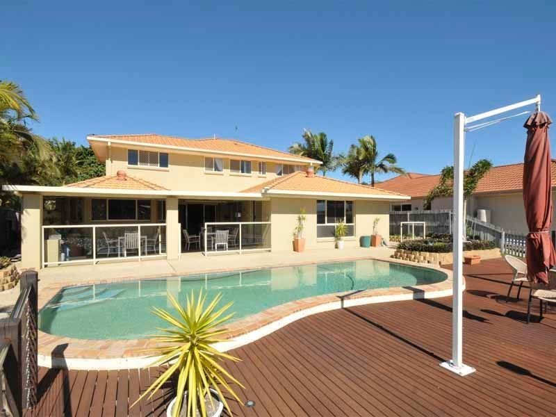 104 Cypress Drive, Broadbeach Waters QLD 4218