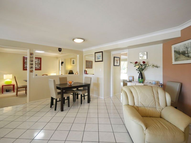 104 Cypress Drive, Broadbeach Waters QLD 4218