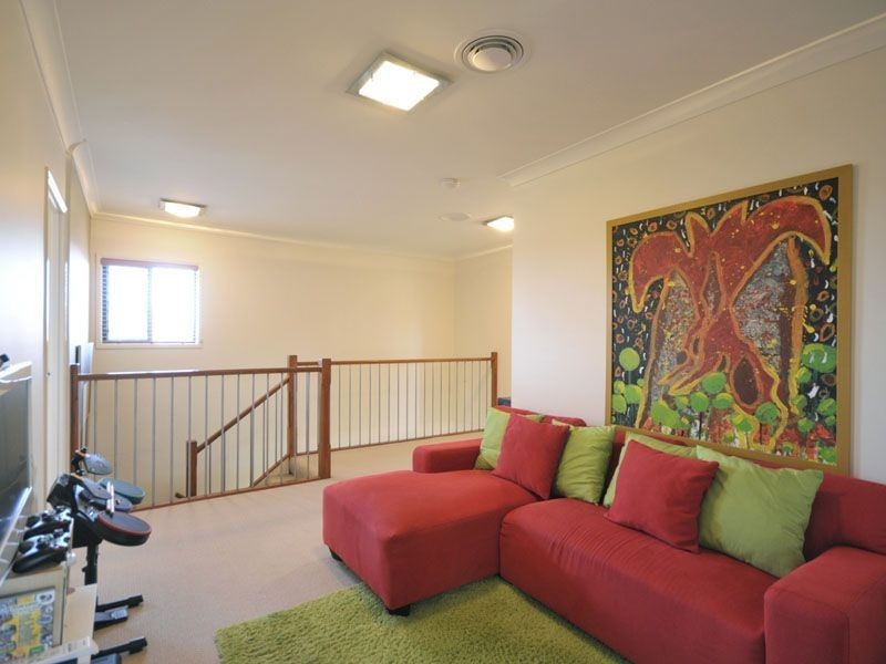 13 Rebholz Drive, Benowa QLD 4217