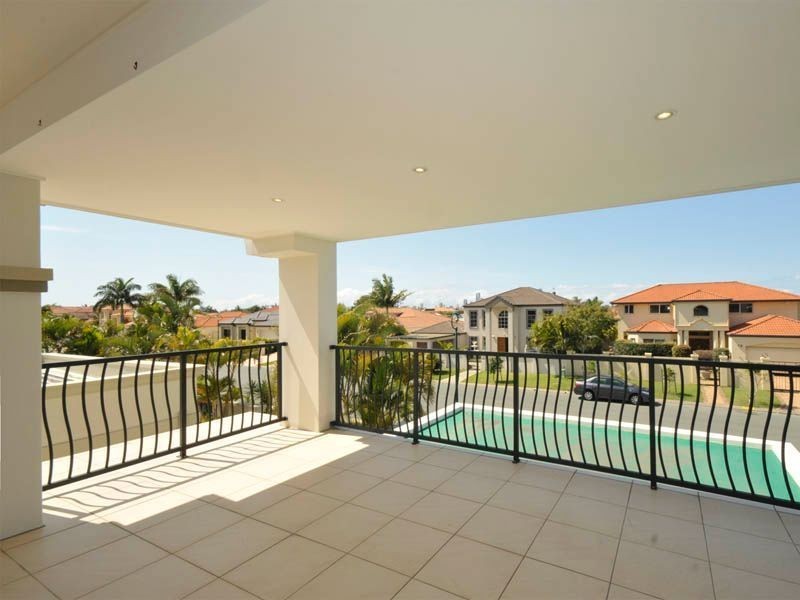 29 Sir Bruce Small Boulevard, Benowa Waters QLD 4217