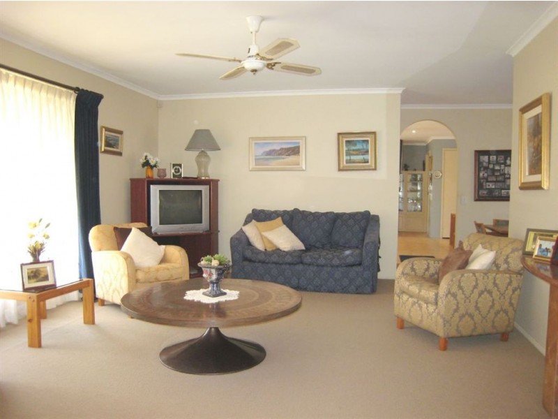 107 Parasol Street, Ashmore QLD 4214