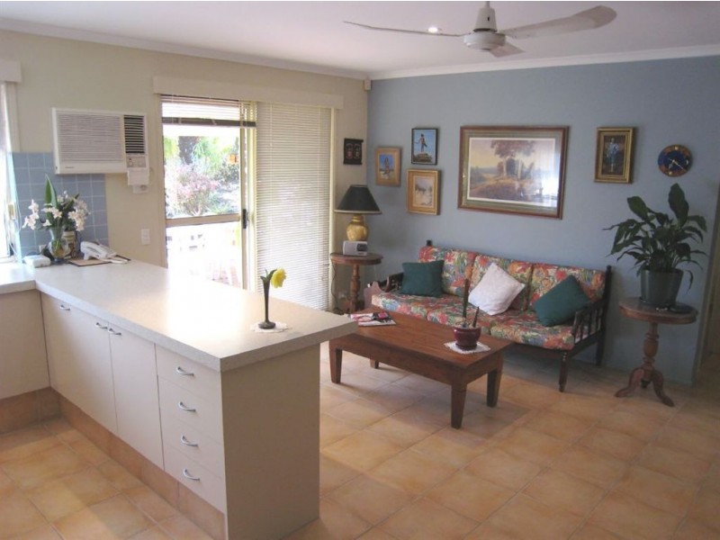 107 Parasol Street, Ashmore QLD 4214