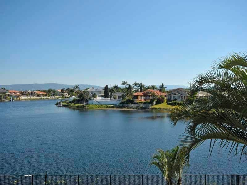 5 Antigua Way, Clear Island Waters QLD 4226
