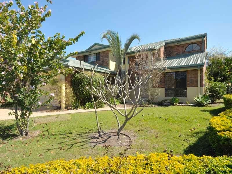 5 Antigua Way, Clear Island Waters QLD 4226