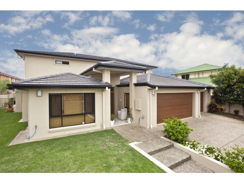 13 Rebholz Drive, Benowa Waters QLD 4217
