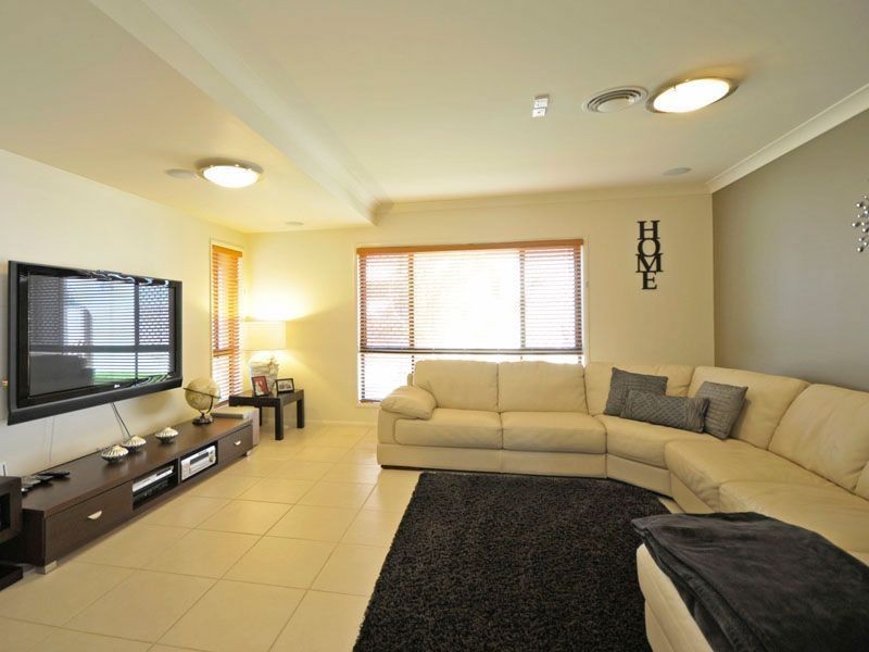 13 Rebholz Drive, Benowa Waters QLD 4217