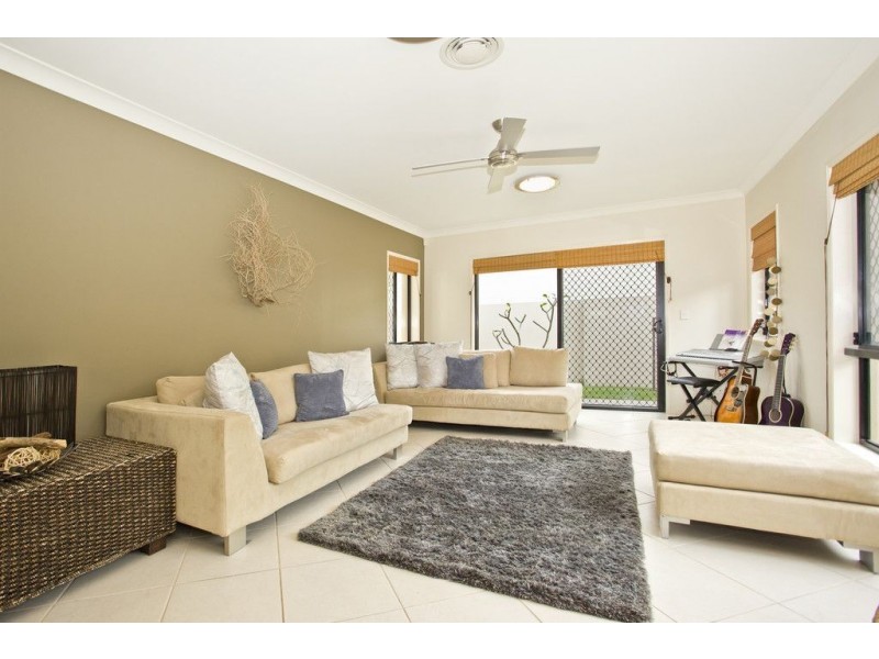 13 Rebholz Drive, Benowa Waters QLD 4217