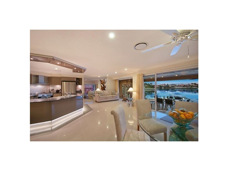 76 Santa Cruz Boulevard, Clear Island Waters QLD 4226