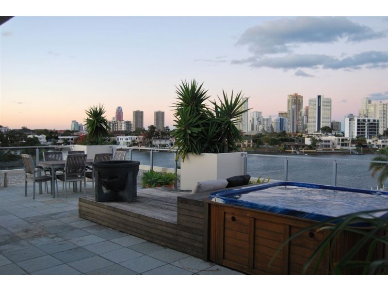 5/68 Sunset Boulevard, Surfers Paradise QLD 4217