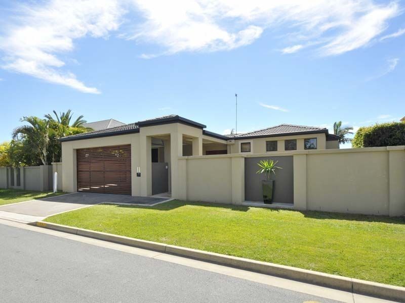 11 Cypress Drive West, Broadbeach Waters QLD 4218
