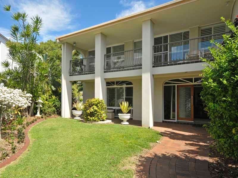 15 Marseille Court, Sorrento QLD 4217