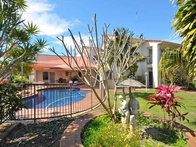 15 Marseille Court, Sorrento QLD 4217