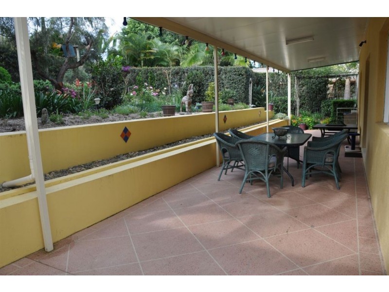 4 Greaves Court, Carrara QLD 4211