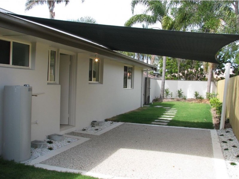 27 Drake Avenue, Paradise Point QLD 4216