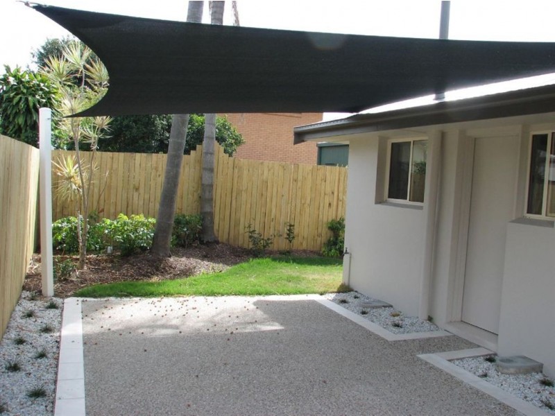 27 Drake Avenue, Paradise Point QLD 4216