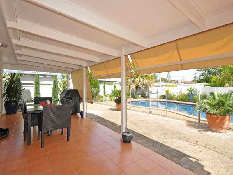 6 Margharita Place, Isle Of Capri QLD 4217