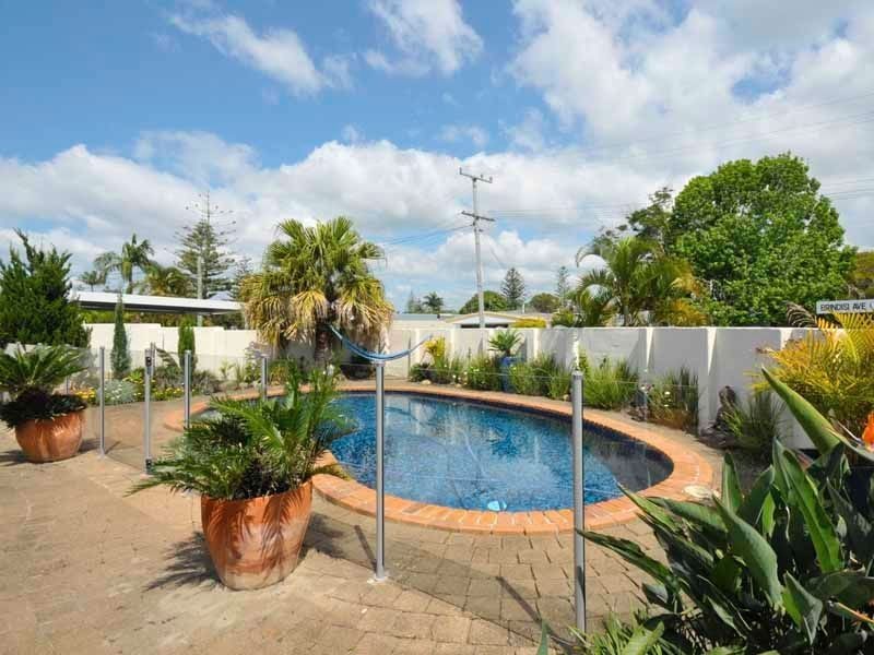 6 Margharita Place, Isle Of Capri QLD 4217