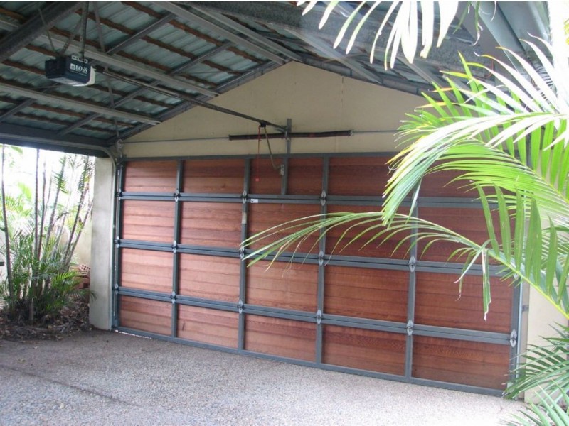 60 Boomerang Crescent, Sorrento QLD 4217