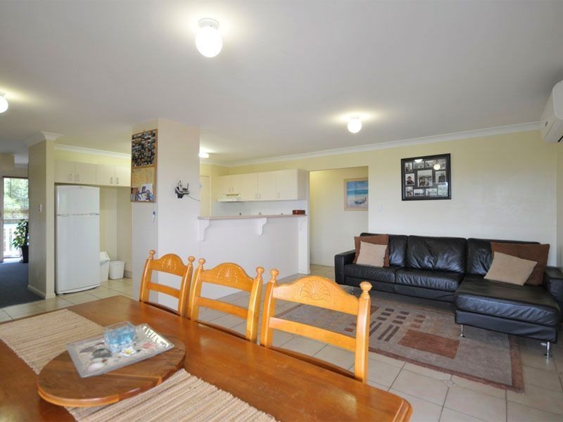 8 Paddington Drive, Carrara QLD 4211