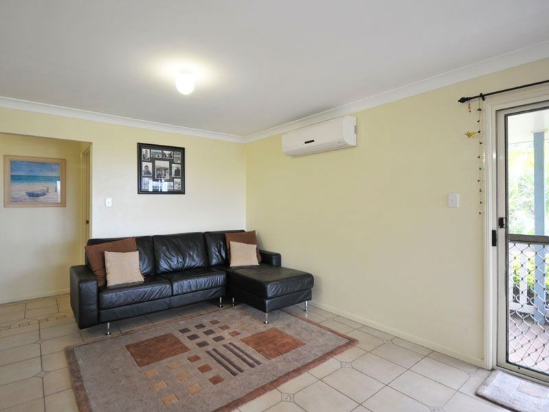 8 Paddington Drive, Carrara QLD 4211