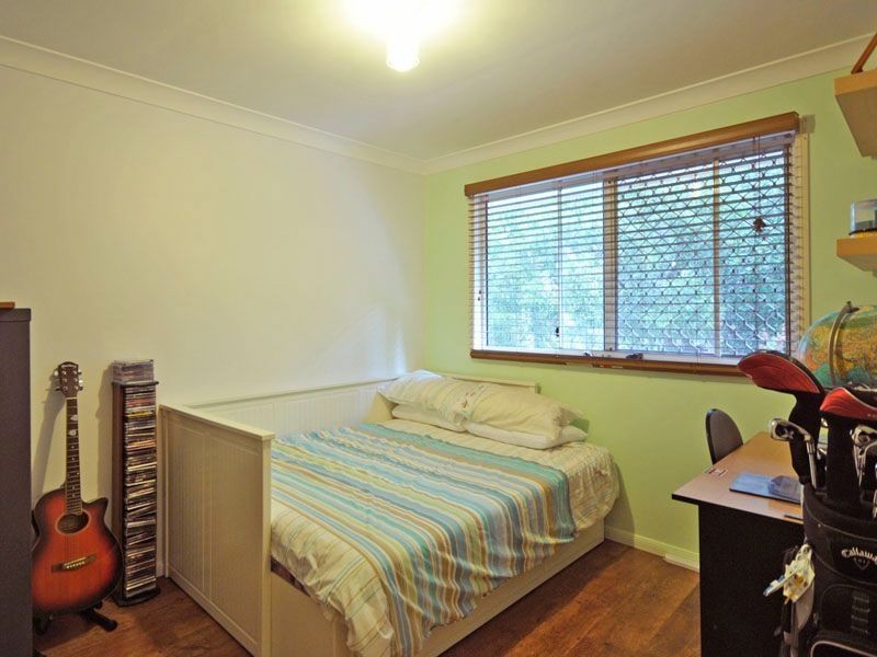 8 Paddington Drive, Carrara QLD 4211