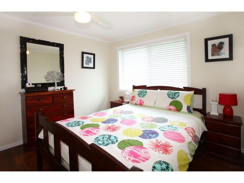 16 Bloodwood Crescent, Molendinar QLD 4214