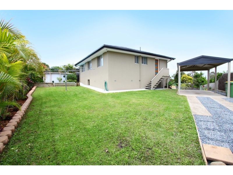 16 Bloodwood Crescent, Molendinar QLD 4214