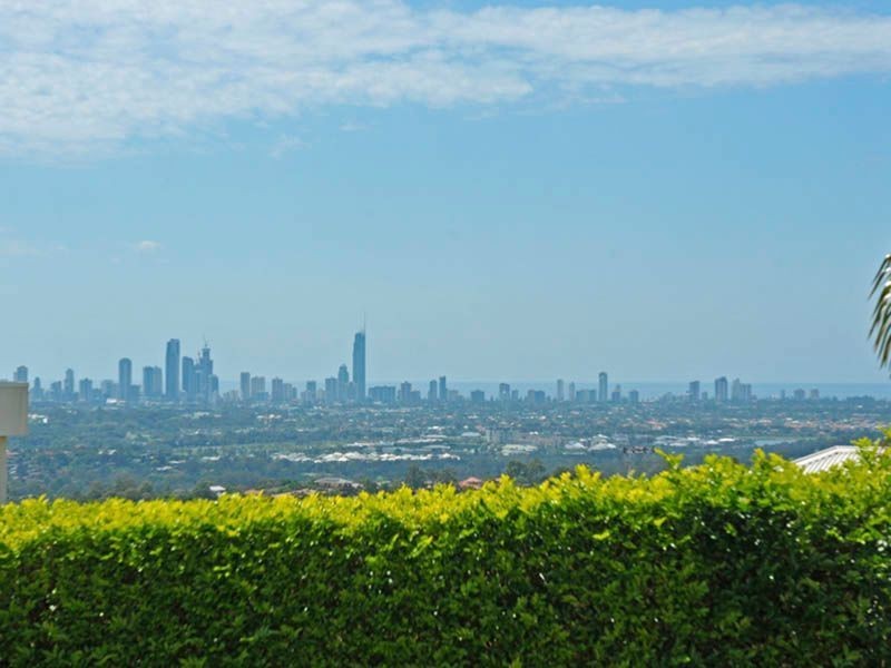 3 Ramada Place, Highland Park QLD 4211