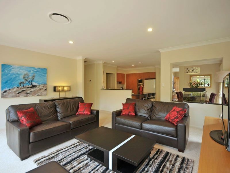 2/125 Cotlew Street, Ashmore QLD 4214