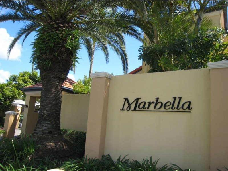 2/125 Cotlew Street, Ashmore QLD 4214