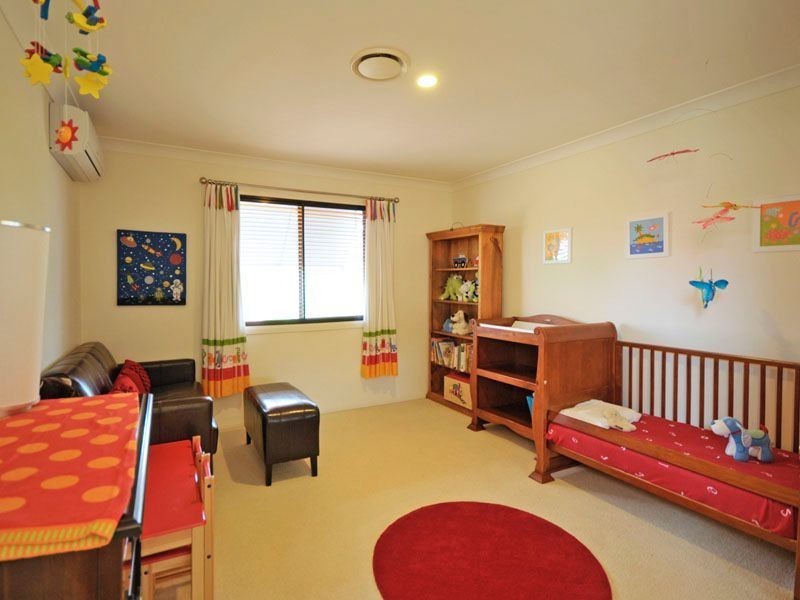 2/125 Cotlew Street, Ashmore QLD 4214