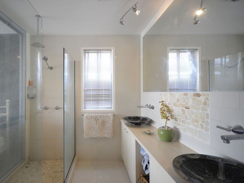 41 Allambi Avenue, Broadbeach Waters QLD 4218