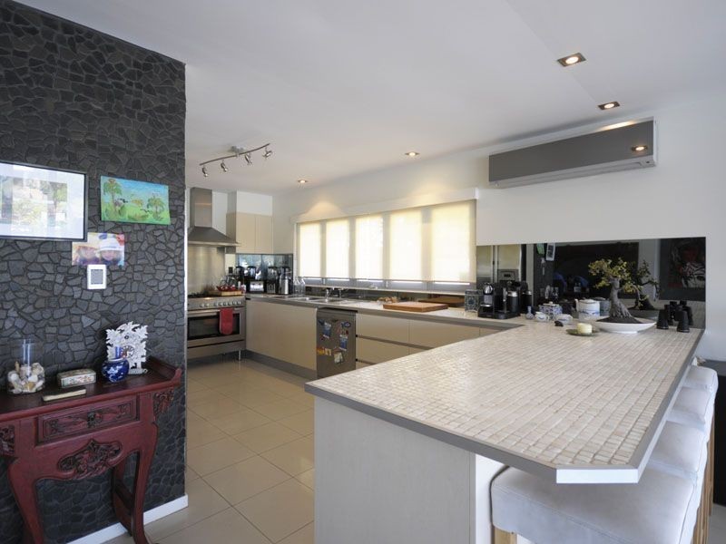 41 Allambi Avenue, Broadbeach Waters QLD 4218