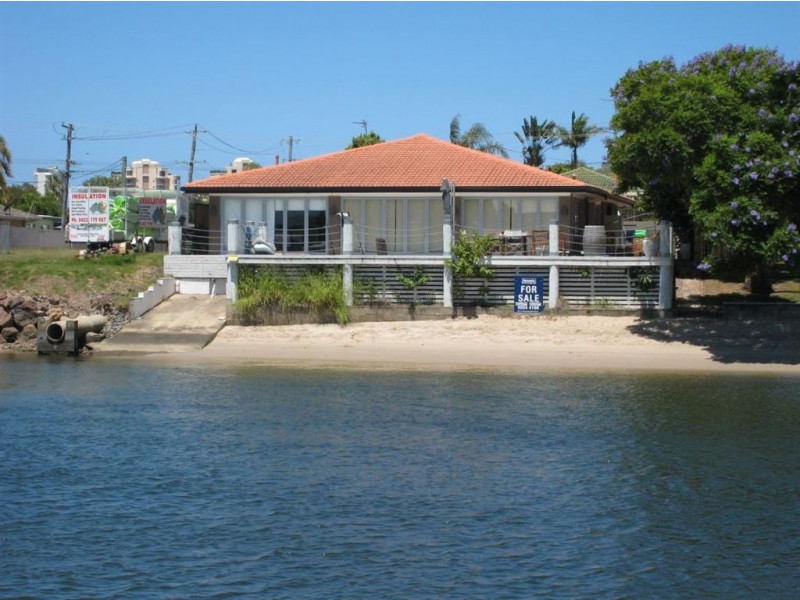 41 Allambi Avenue, Broadbeach Waters QLD 4218