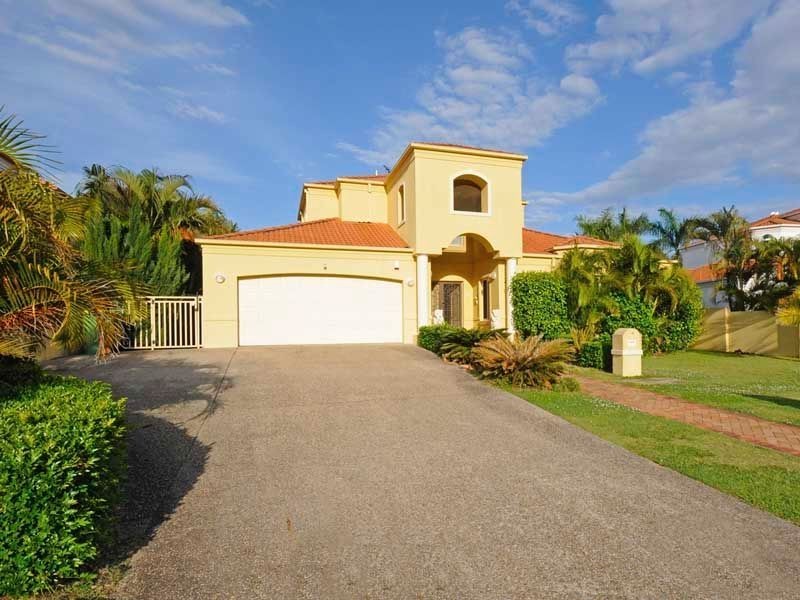 16 Sir Bruce Small Boulevard, Benowa Waters QLD 4217