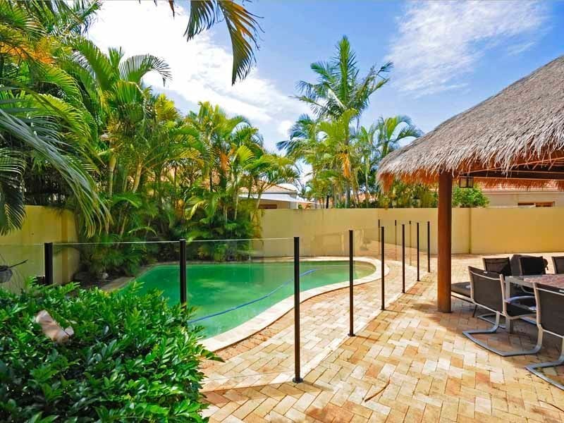 16 Sir Bruce Small Boulevard, Benowa Waters QLD 4217