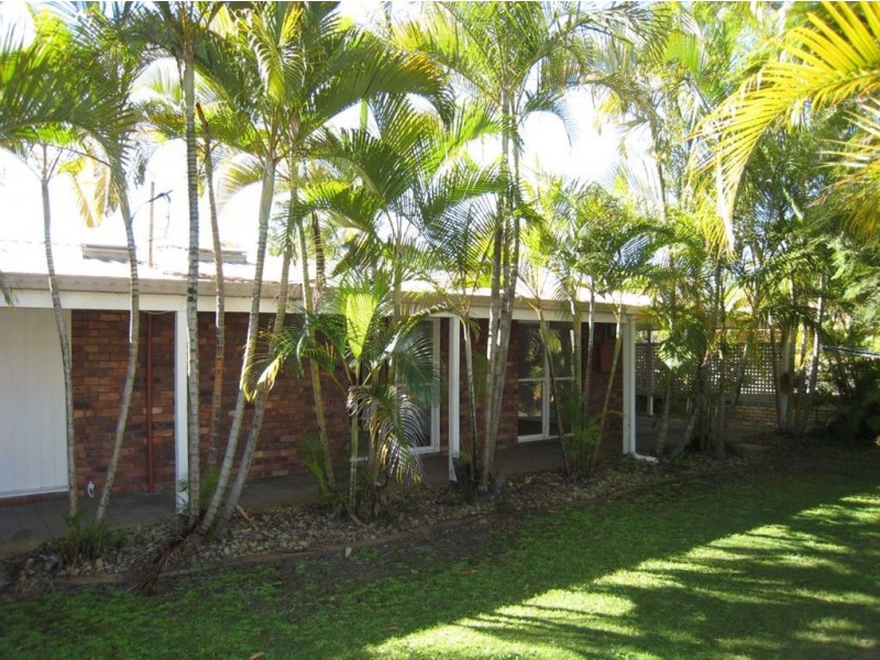 41 Park Avenue, Broadbeach Waters QLD 4218