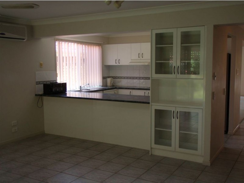 1 Hillsborough Close, Robina QLD 4226