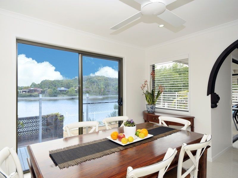 6 Penguin Parade, Burleigh Waters QLD 4220