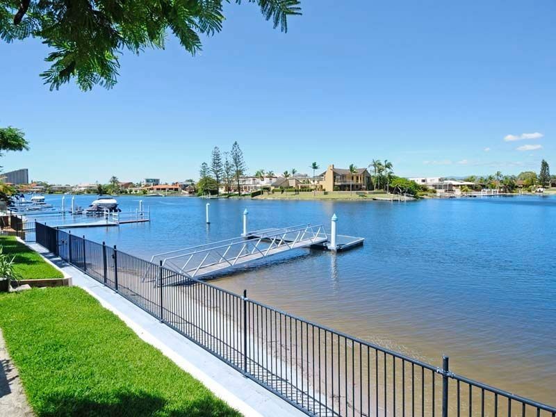 47 Allambi Avenue, Broadbeach Waters QLD 4218