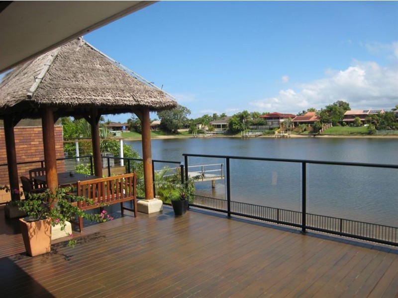 18 Delungra Street, Broadbeach Waters QLD 4218