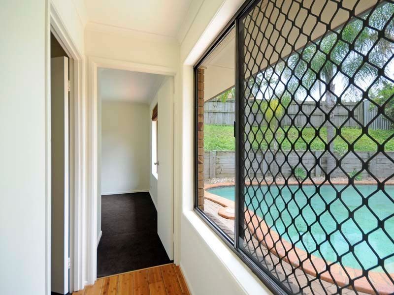 17 Marbella Drive, Benowa QLD 4217