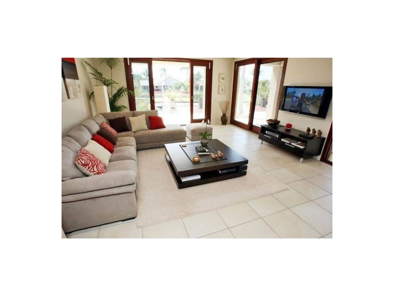 48 Charolais Crescent, Benowa Waters QLD 4217