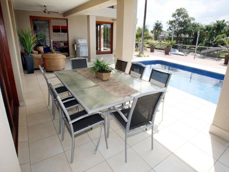 48 Charolais Crescent, Benowa Waters QLD 4217