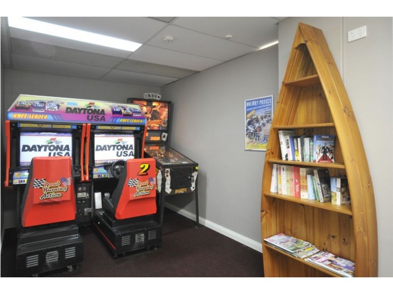 303/9 Beach Pde, Surfers Paradise QLD 4217