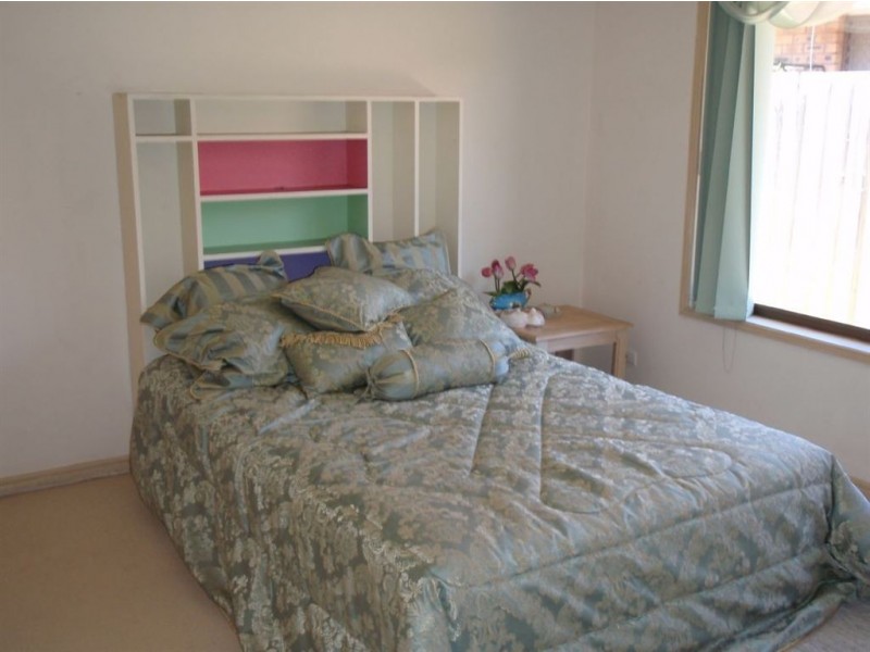 11 Naranja Crescent, Benowa Waters QLD 4217